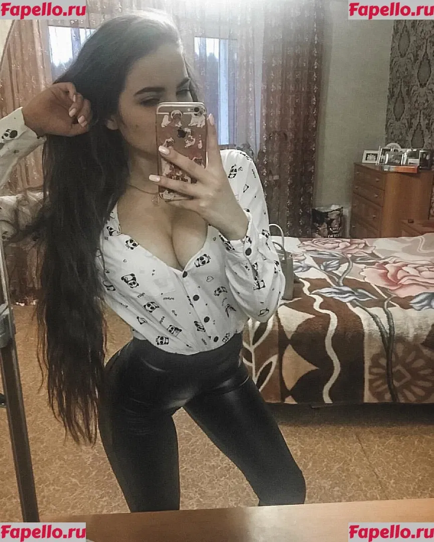 tiynmay Onlyfans Photo Gallery 