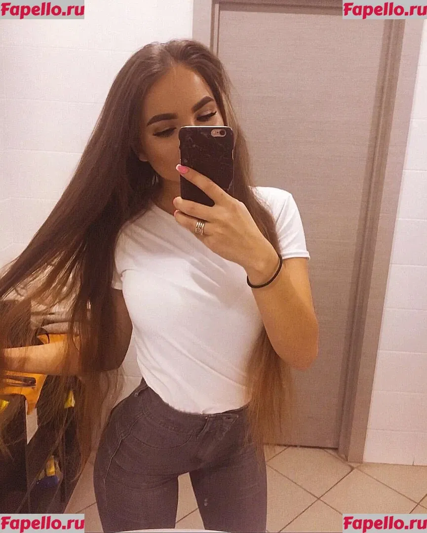 tiynmay Onlyfans Photo Gallery 