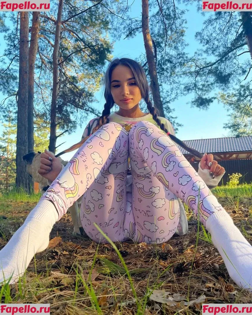 tiynmay Onlyfans Photo Gallery 