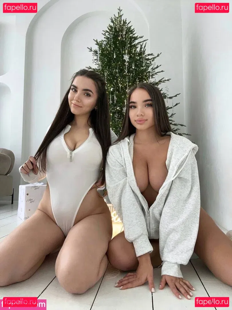 tiynmay Onlyfans Photo Gallery 