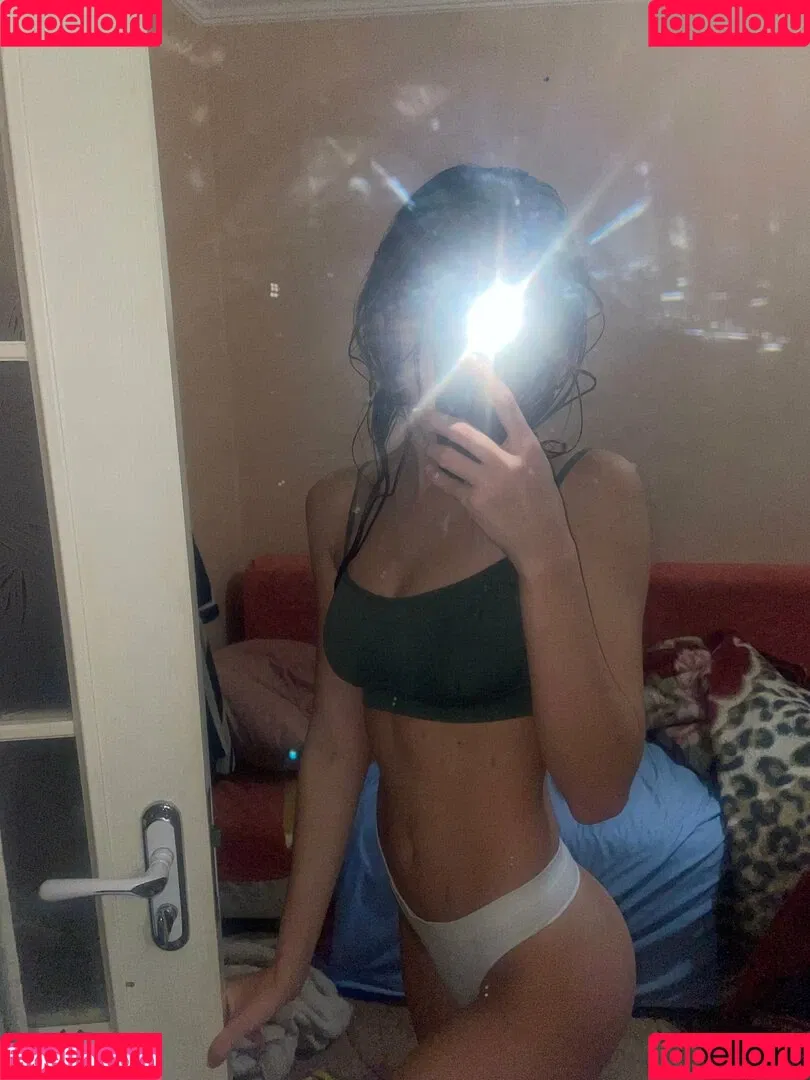 lili_babe Onlyfans Photo Gallery 