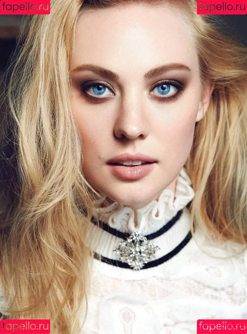 Deborah Ann Woll Onlyfans Photo Gallery 
