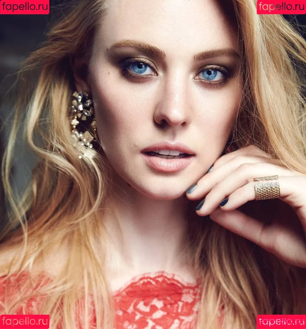 Deborah Ann Woll Onlyfans Photo Gallery 