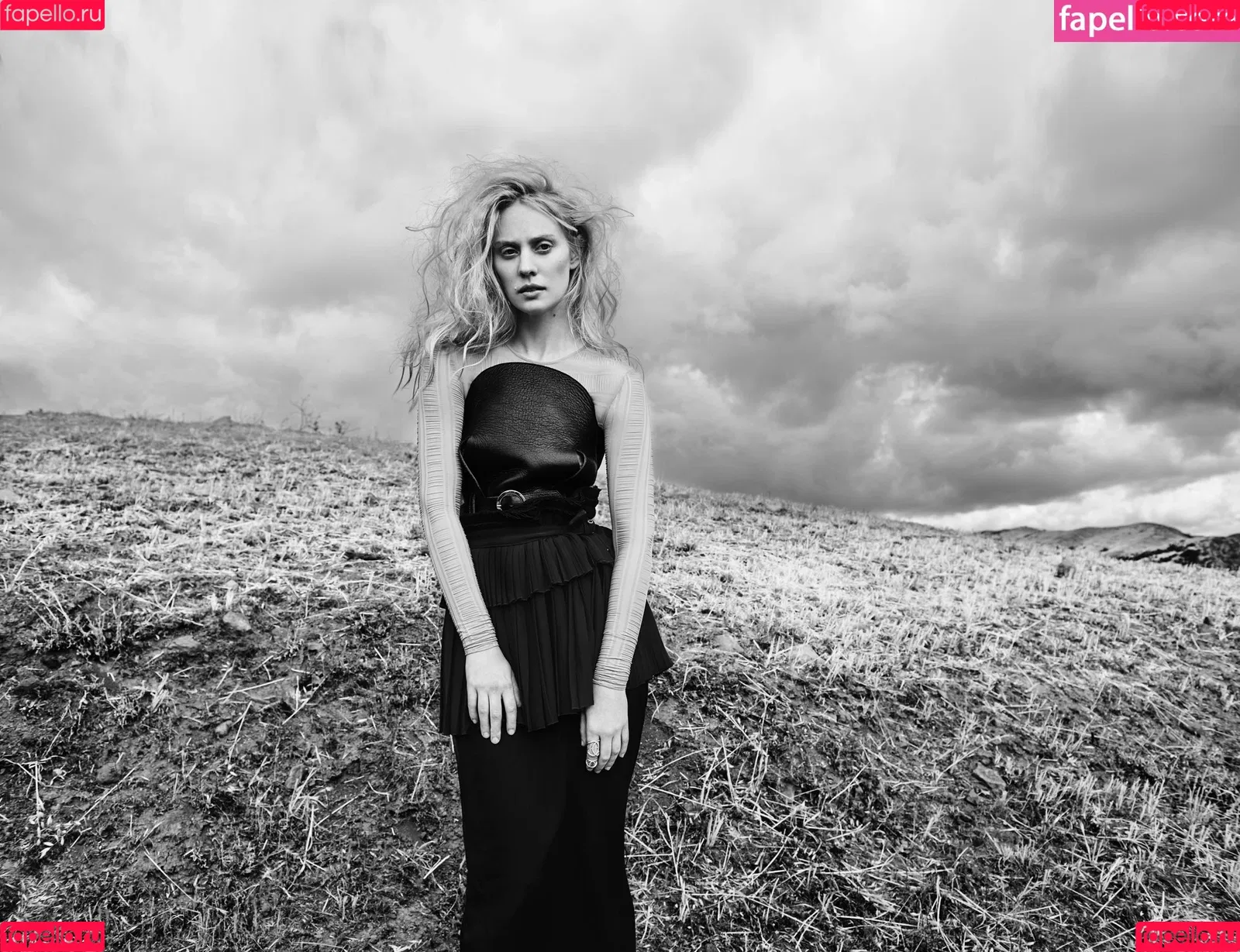 Deborah Ann Woll Onlyfans Photo Gallery 