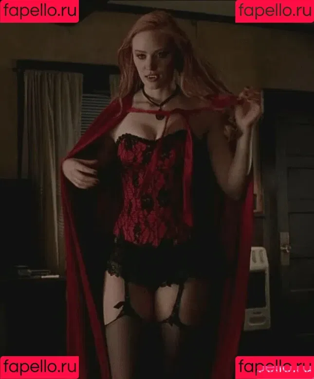 Deborah Ann Woll Onlyfans Photo Gallery 
