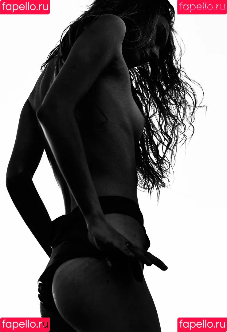 Lauren Hurlbut Onlyfans Photo Gallery 