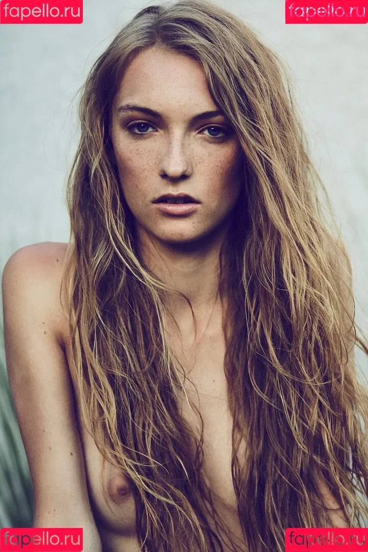 Lauren Hurlbut Onlyfans Photo Gallery 