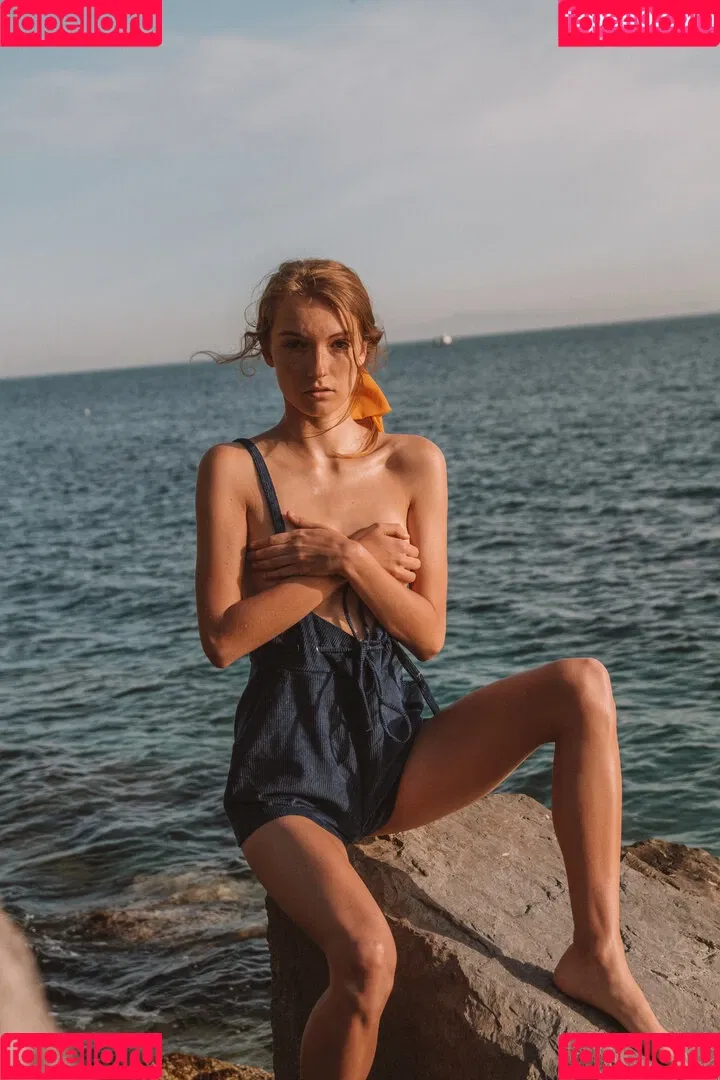 Lauren Hurlbut Onlyfans Photo Gallery 