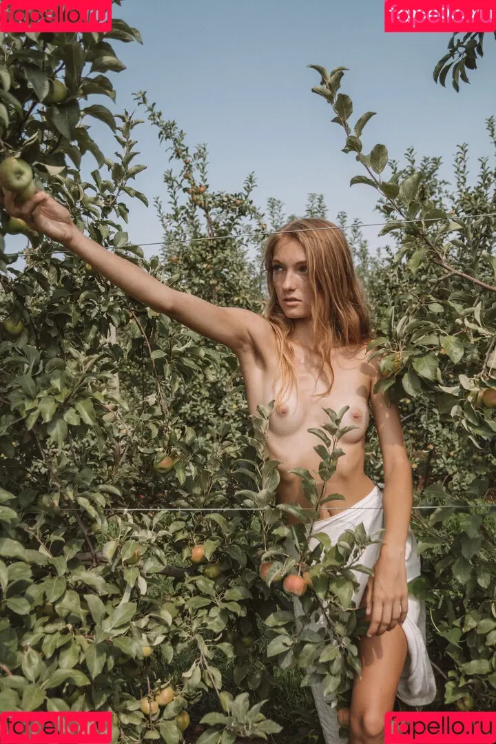 Lauren Hurlbut Onlyfans Photo Gallery 