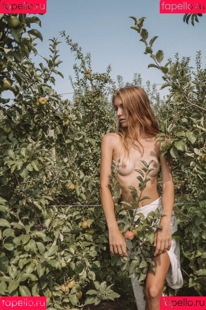 Lauren Hurlbut Onlyfans Photo Gallery 