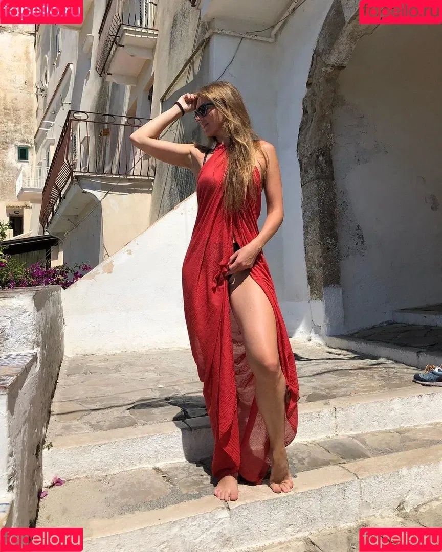 katmartynova1 Onlyfans Photo Gallery 