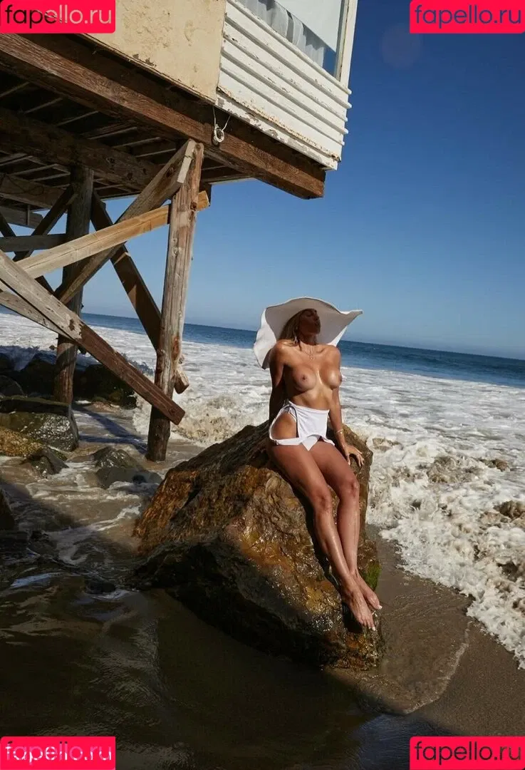 Khloë Terae Onlyfans Photo Gallery 