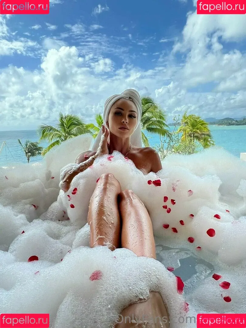 Khloë Terae Onlyfans Photo Gallery 