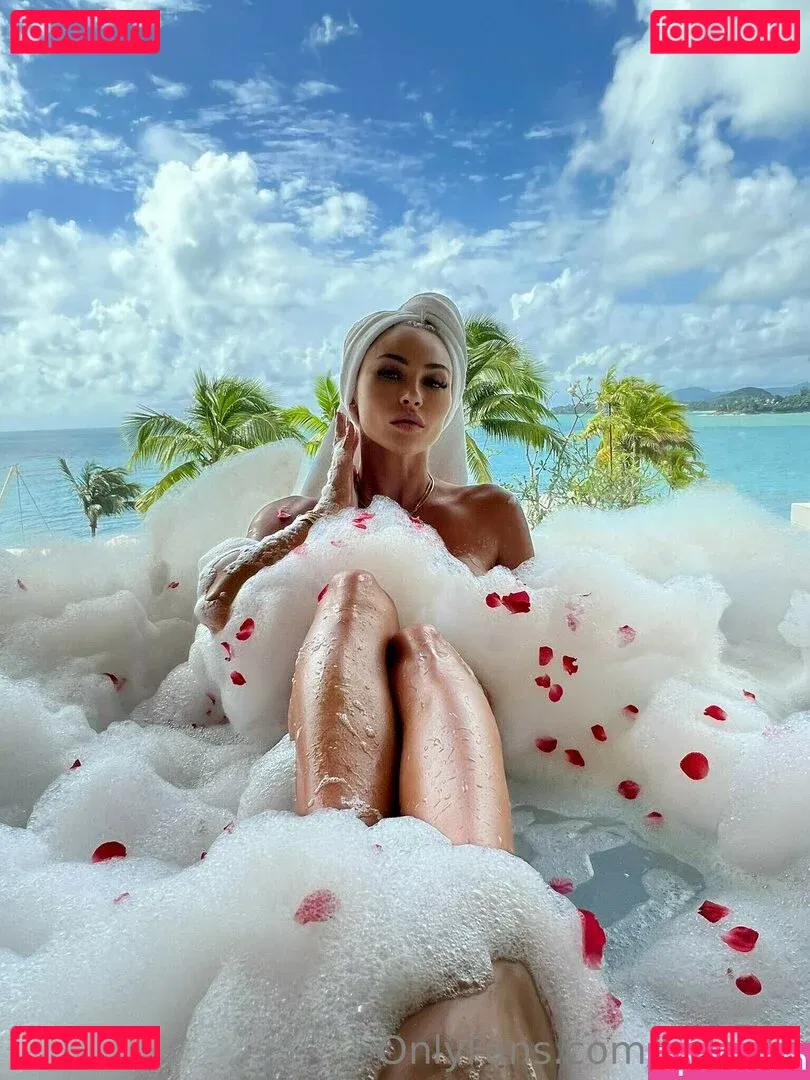 Khloë Terae Onlyfans Photo Gallery 