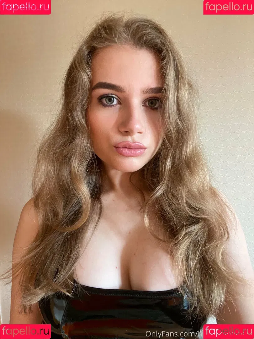 honeymoonlera Onlyfans Photo Gallery 