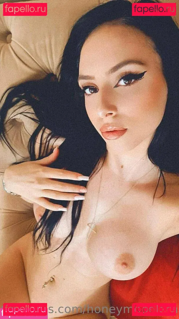 honeymoonlera Onlyfans Photo Gallery 