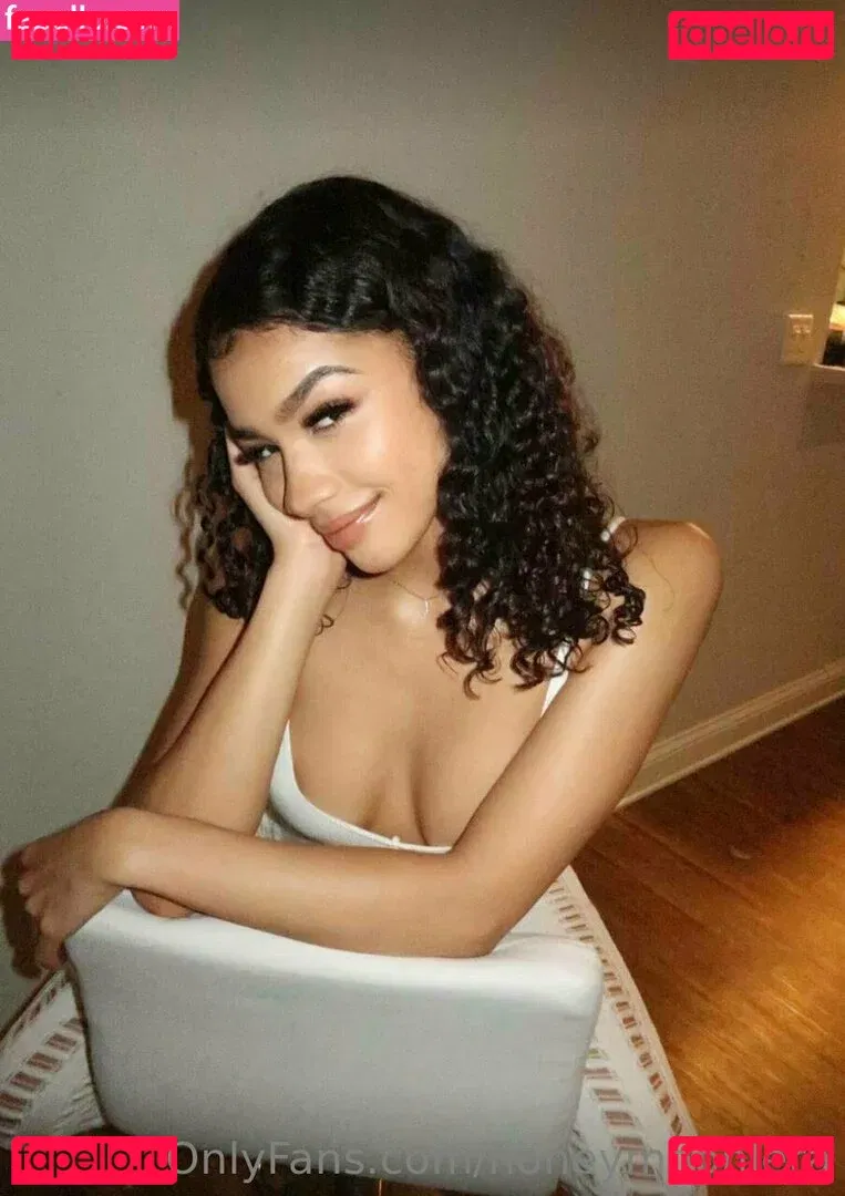 honeymoonlera Onlyfans Photo Gallery 