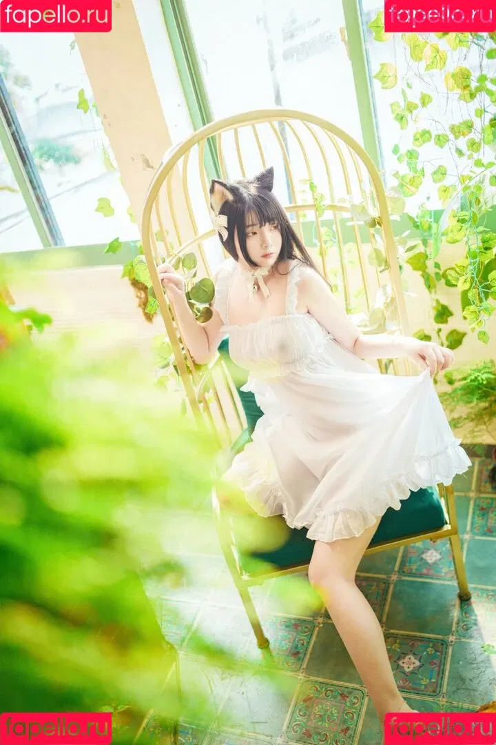 落落Raku Onlyfans Photo Gallery 
