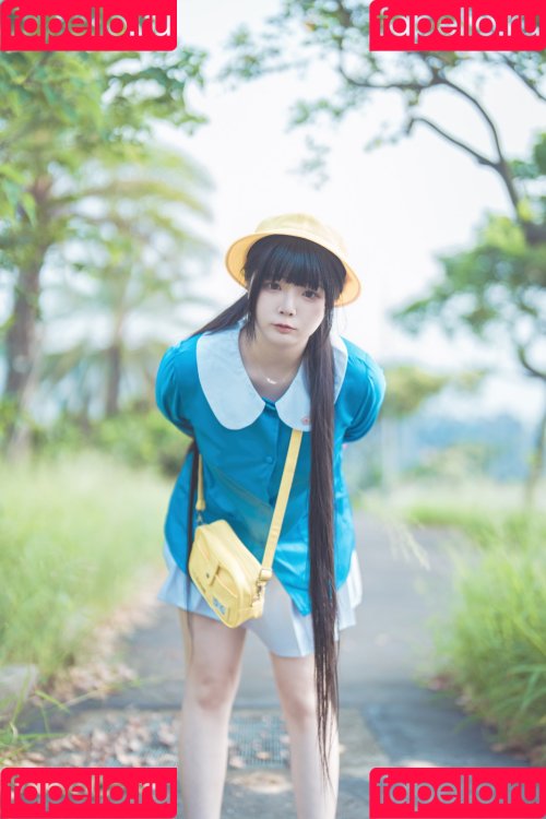 落落Raku Onlyfans Photo Gallery 