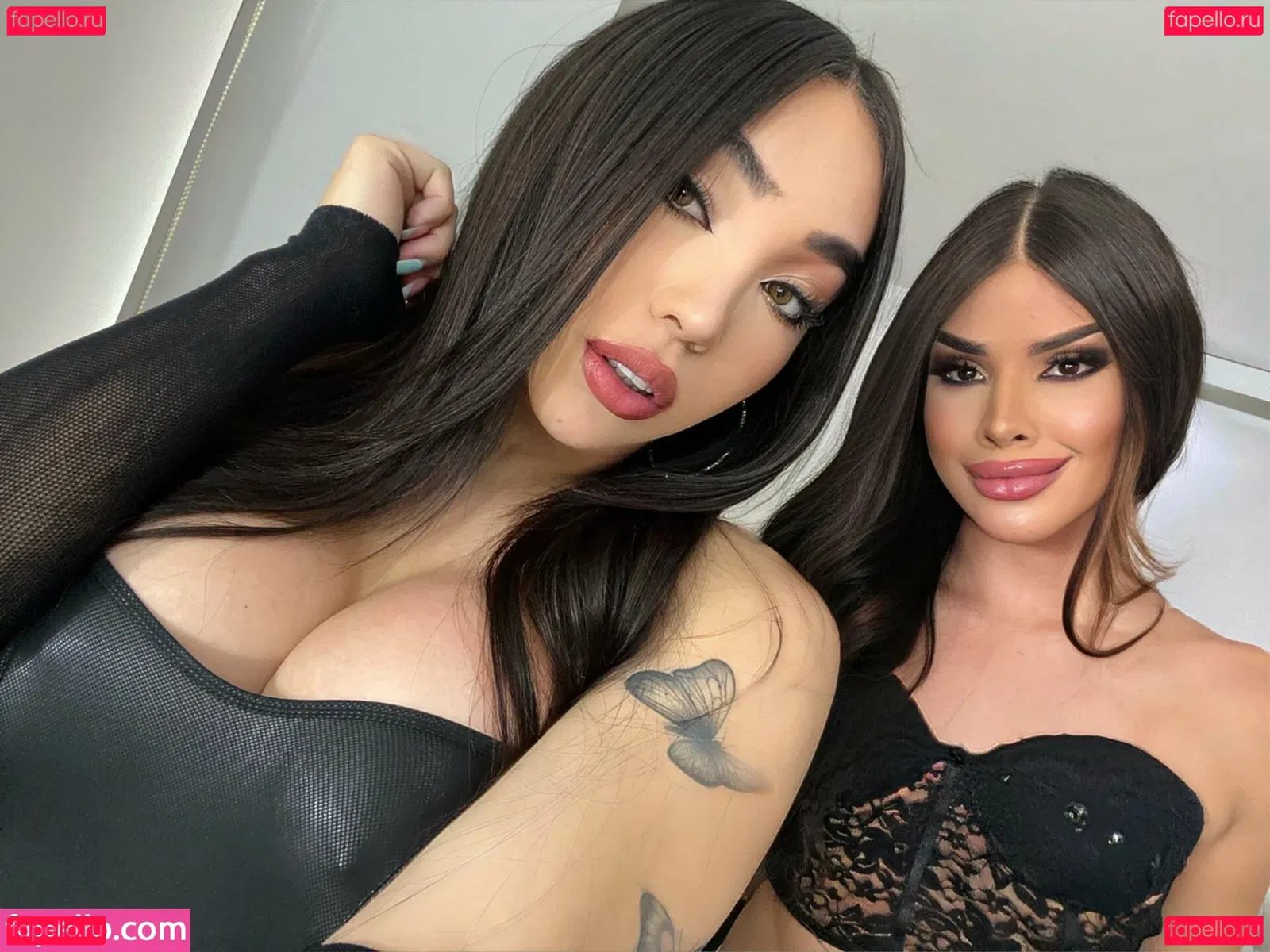 WonderValentina Onlyfans Photo Gallery 