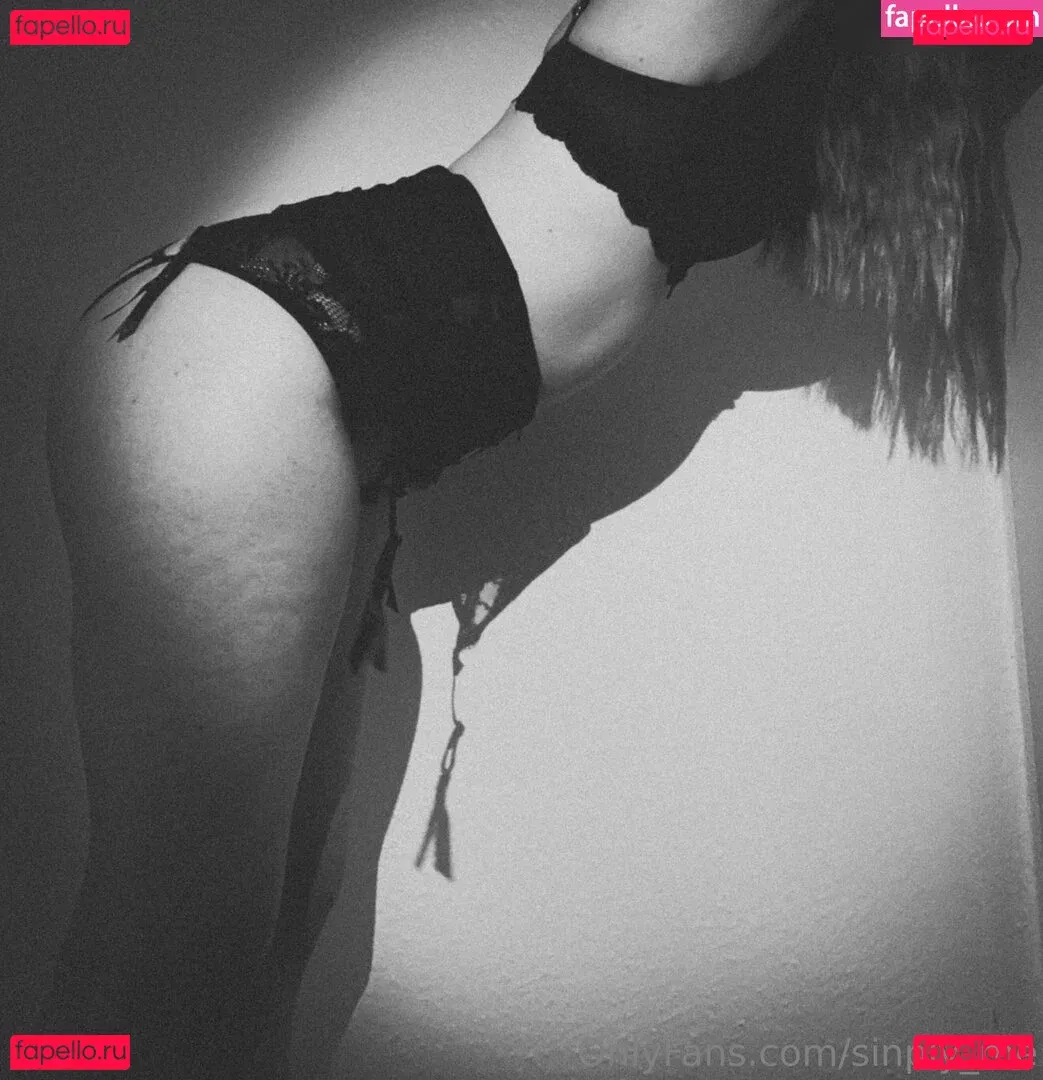 sinply_me Onlyfans Photo Gallery 