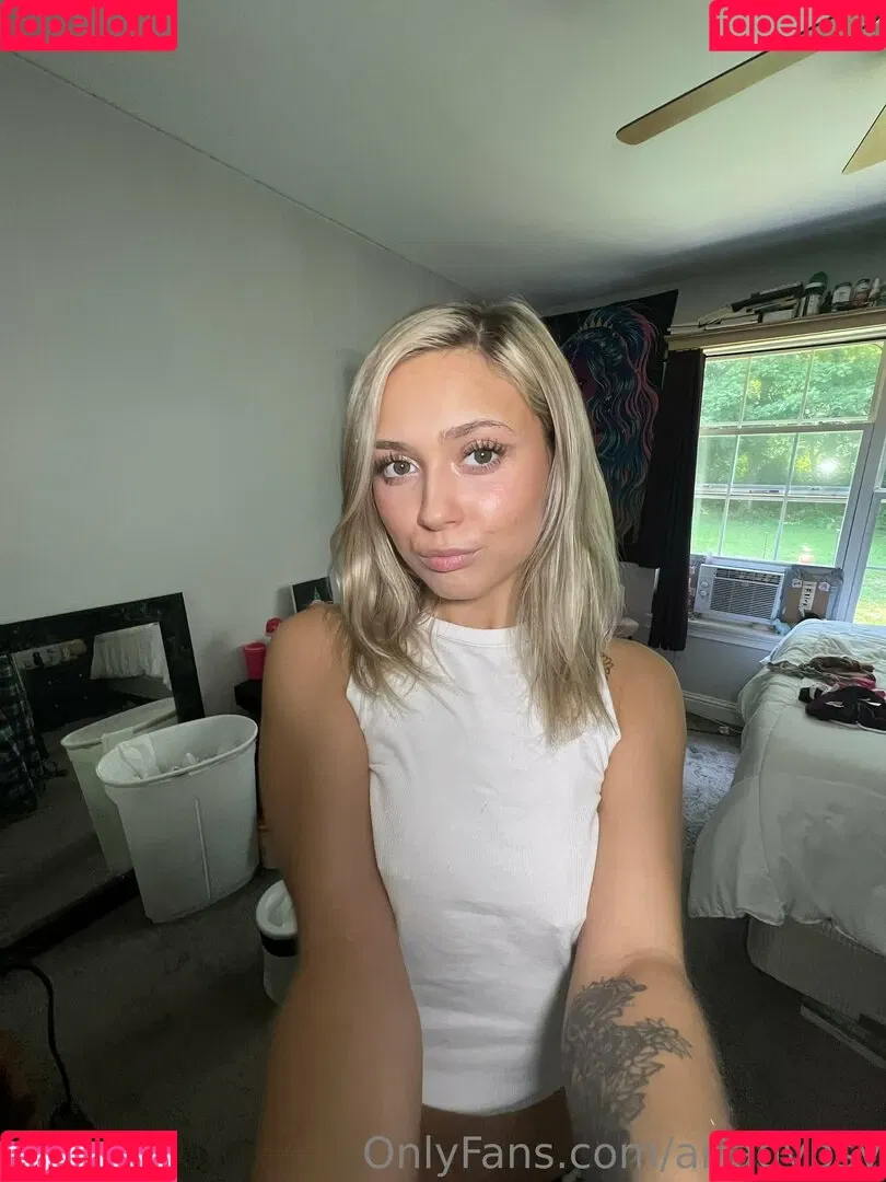 ariagypsy Onlyfans Photo Gallery 