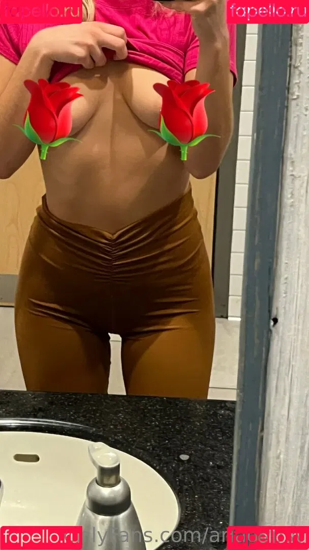 ariagypsy Onlyfans Photo Gallery 