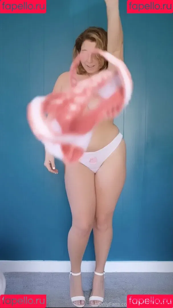 sarahtheslutfree Onlyfans Photo Gallery 