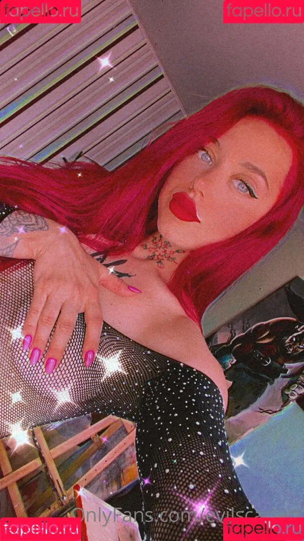 evilscarlett Onlyfans Photo Gallery 