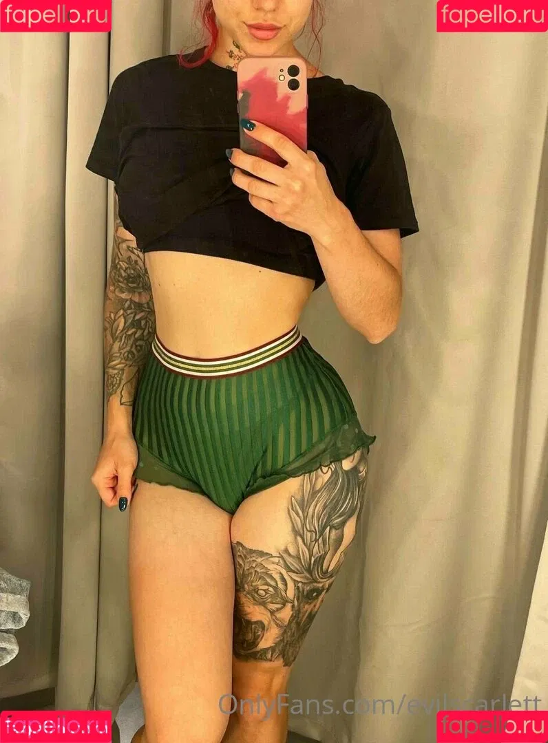 evilscarlett Onlyfans Photo Gallery 