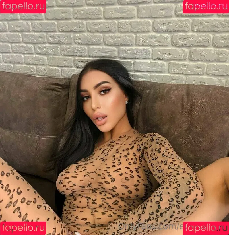 evilscarlett Onlyfans Photo Gallery 