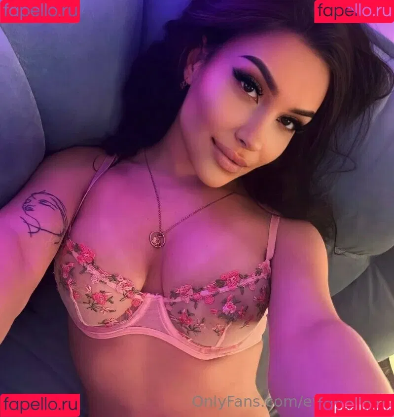 evilscarlett Onlyfans Photo Gallery 
