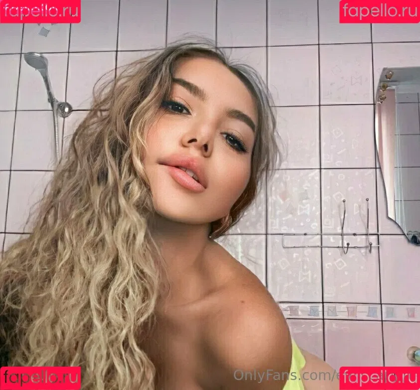 evilscarlett Onlyfans Photo Gallery 
