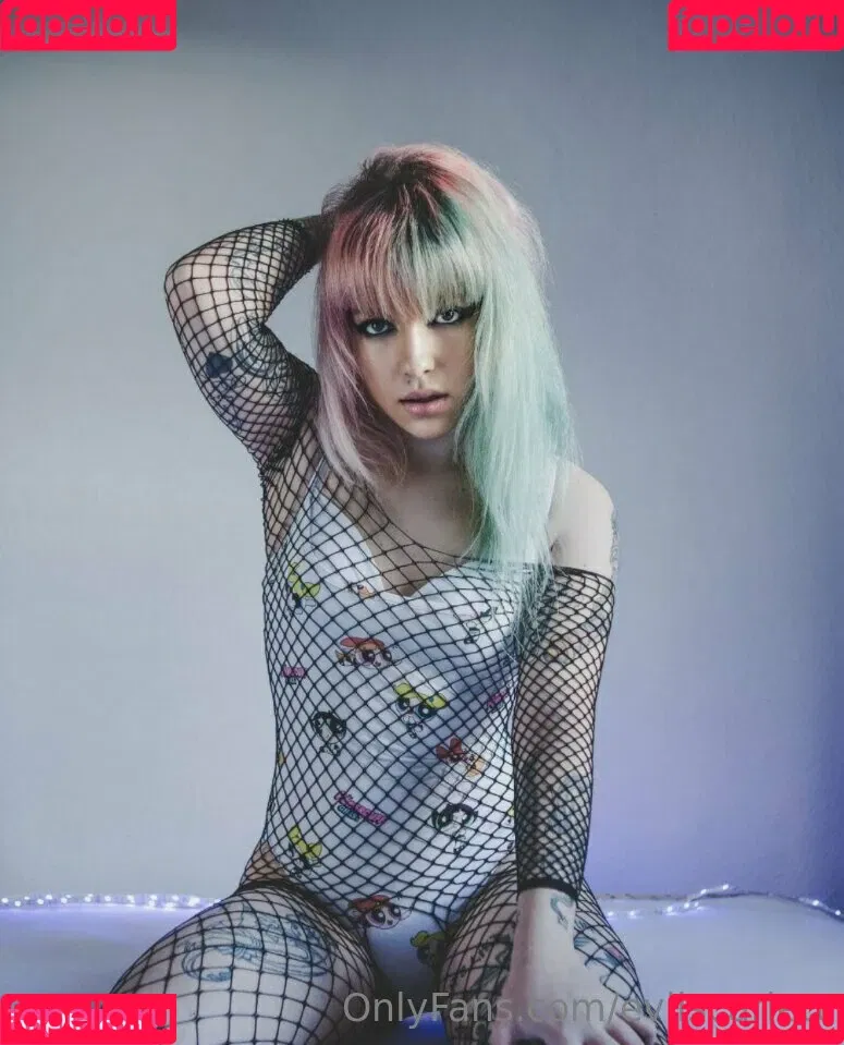 evilscarlett Onlyfans Photo Gallery 