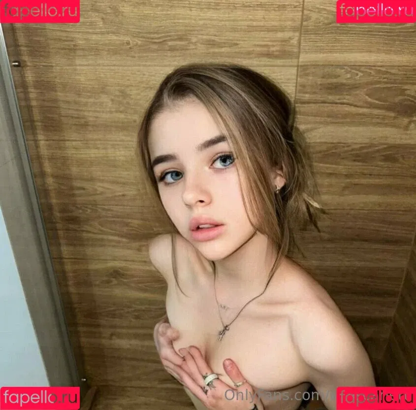 evilscarlett Onlyfans Photo Gallery 