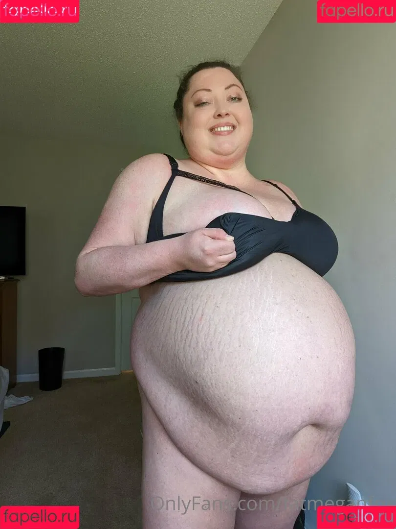 fatmeganfox Onlyfans Photo Gallery 