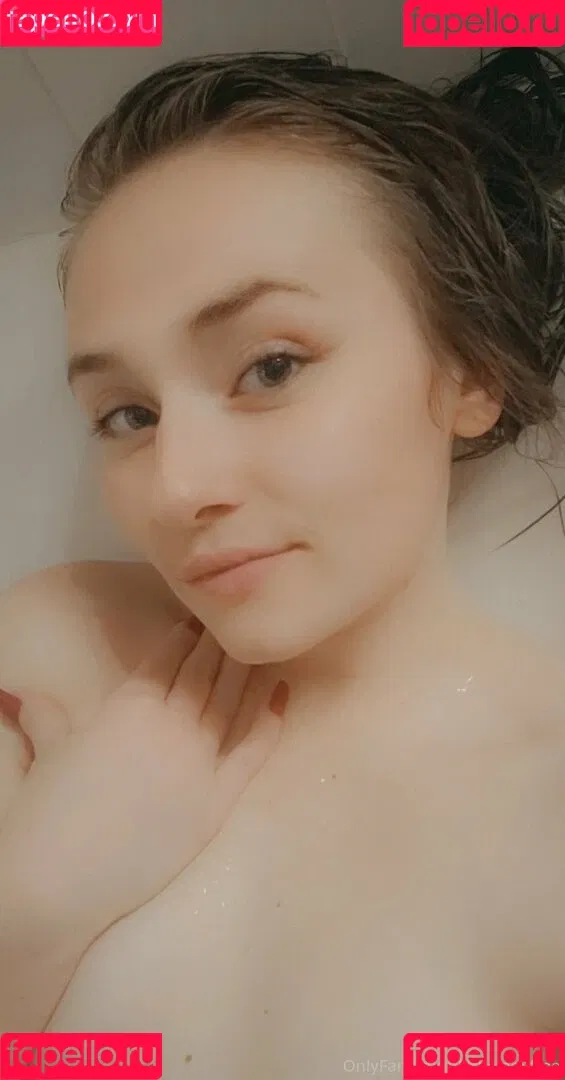 liittleladyfree Onlyfans Photo Gallery 