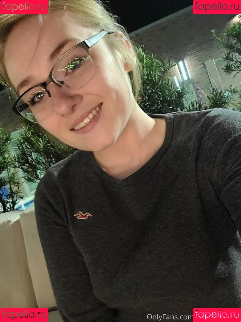 liittleladyfree Onlyfans Photo Gallery 