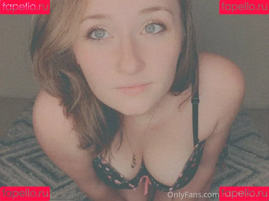 liittleladyfree Onlyfans Photo Gallery 