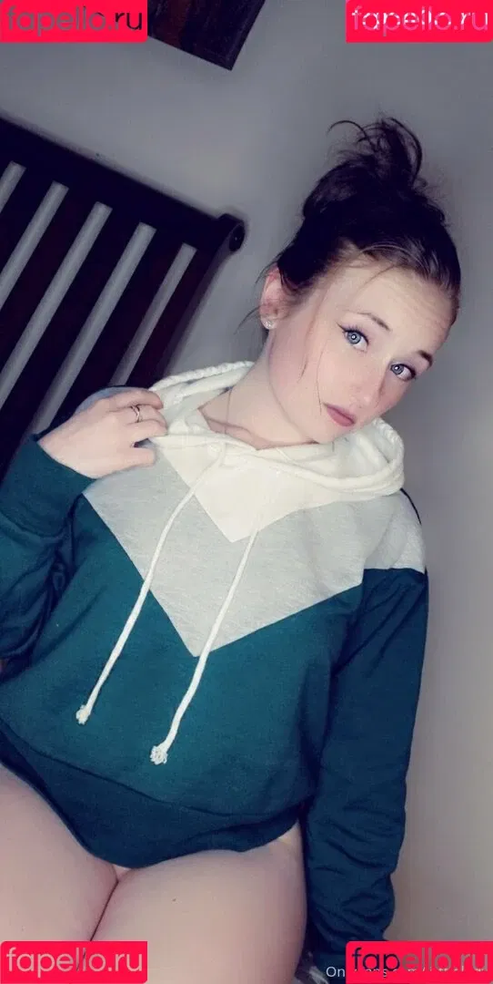 liittleladyfree Onlyfans Photo Gallery 