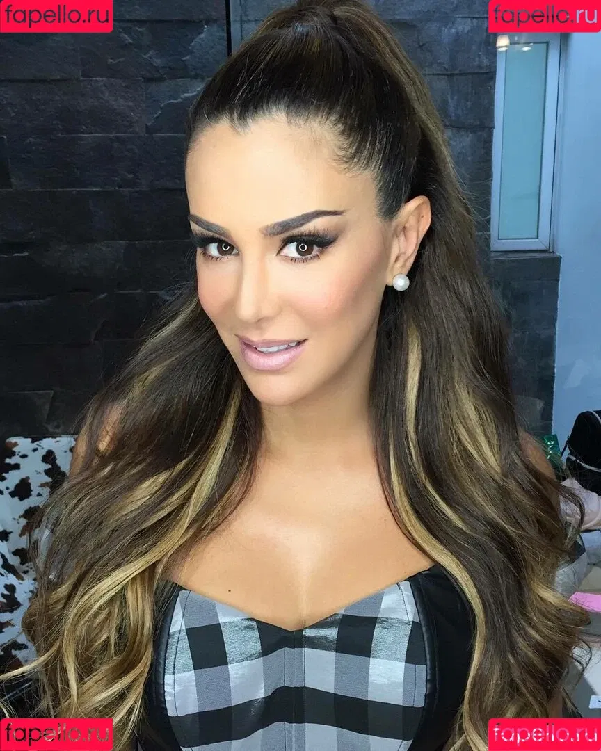 Ninel Conde Onlyfans Photo Gallery 