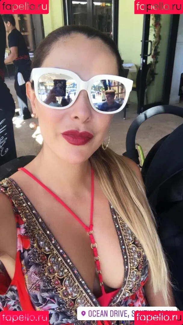 Ninel Conde Onlyfans Photo Gallery 