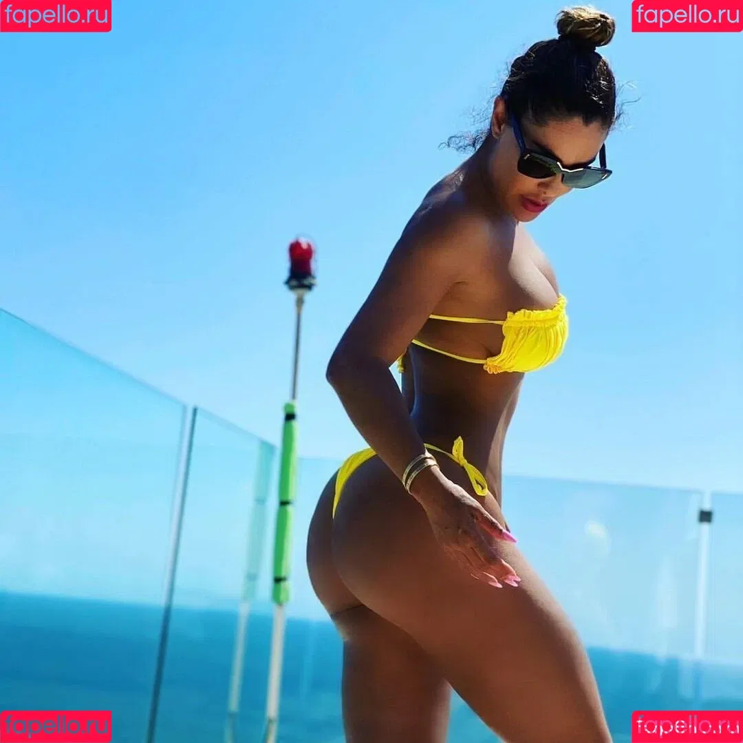 Ninel Conde Onlyfans Photo Gallery 