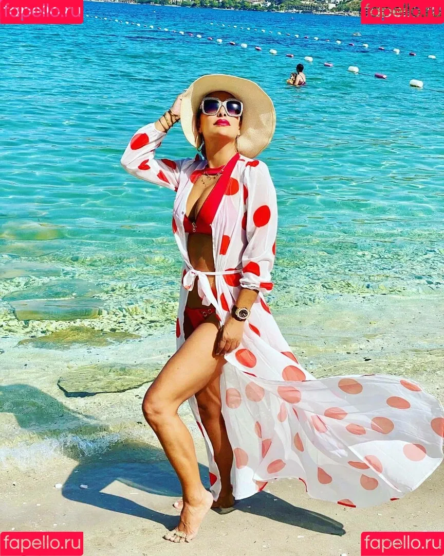 Ninel Conde Onlyfans Photo Gallery 