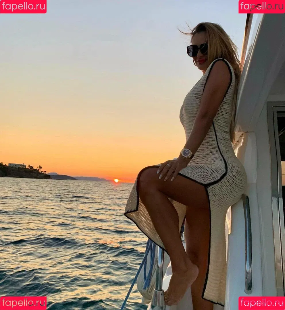 Ninel Conde Onlyfans Photo Gallery 