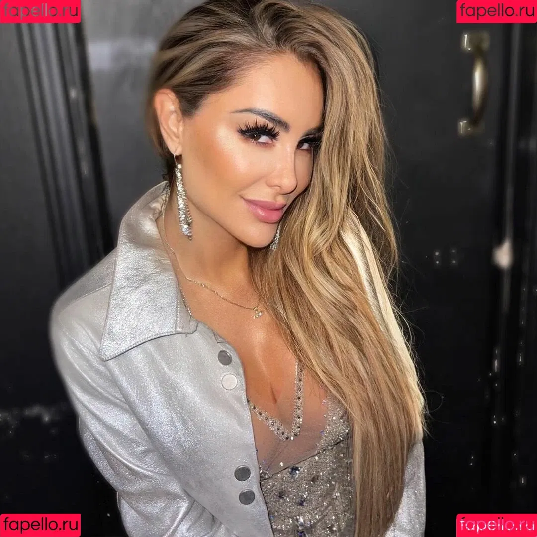 Ninel Conde Onlyfans Photo Gallery 