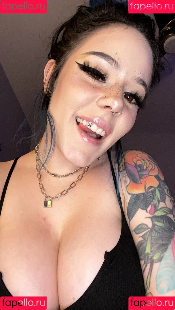 sleepylaika Onlyfans Photo Gallery 