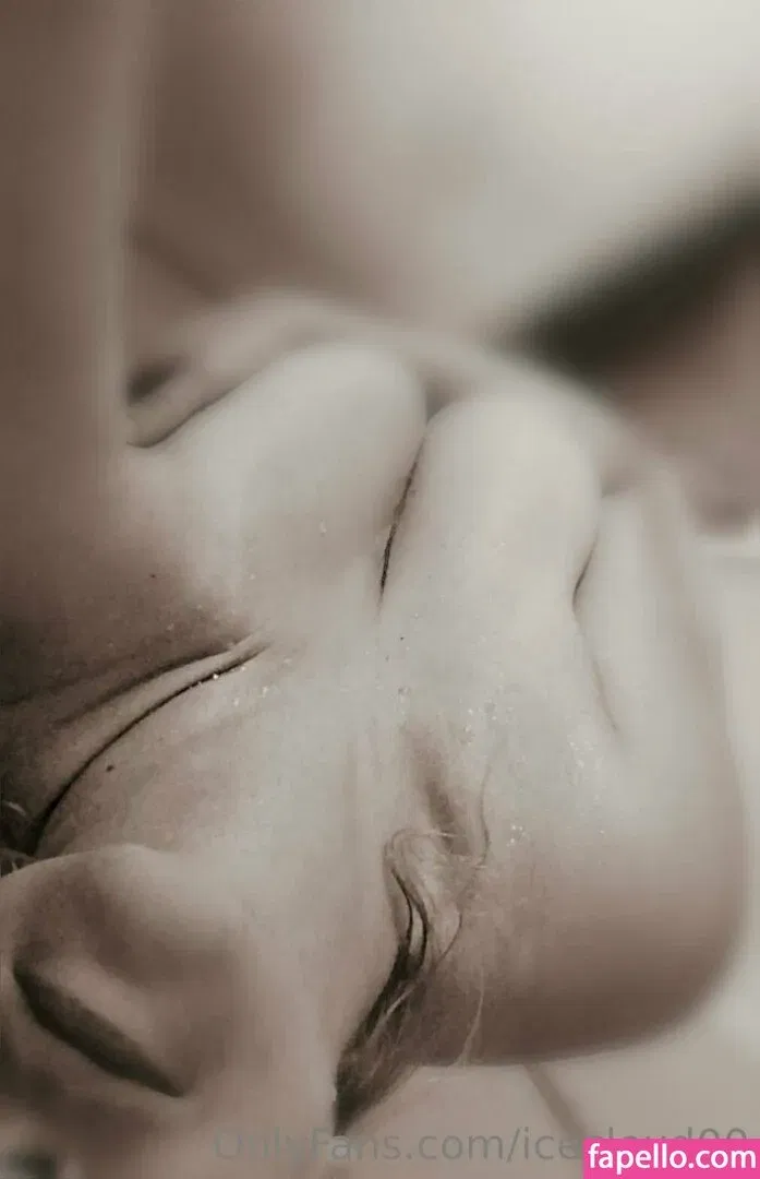 icecloud00 Onlyfans Photo Gallery 