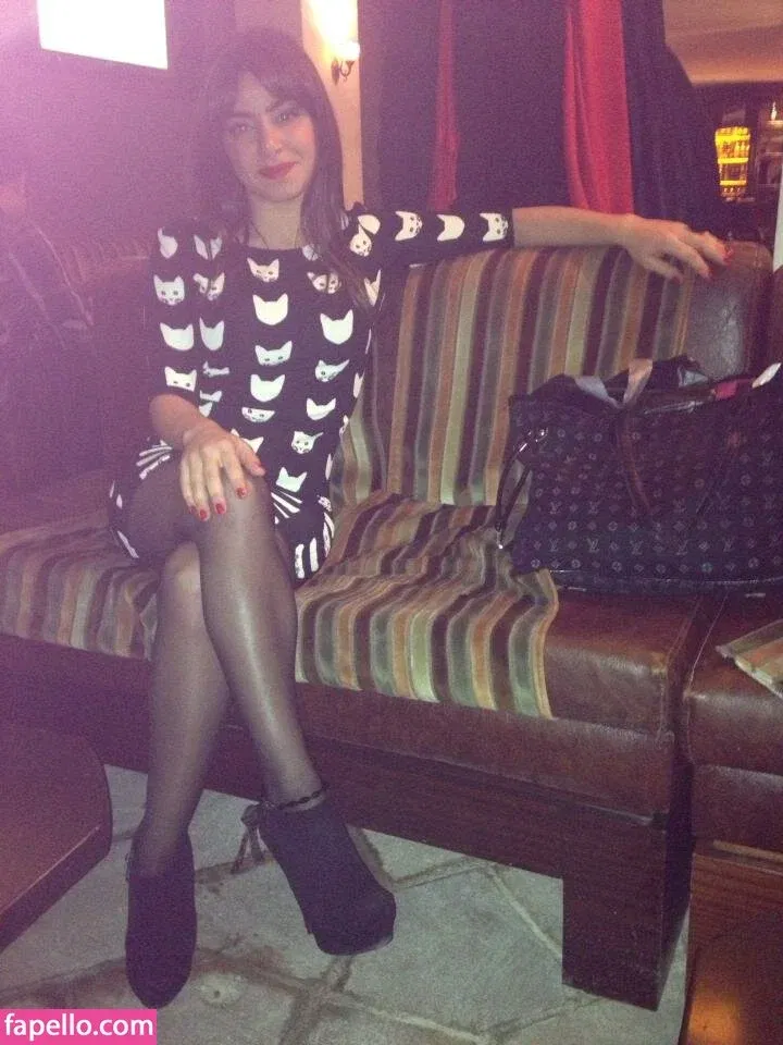 Serpil Cansz Onlyfans Photo Gallery 