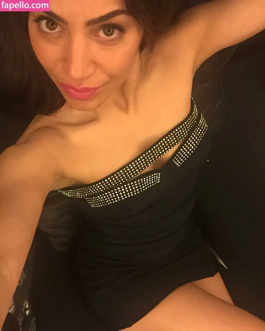 Serpil Cansz Onlyfans Photo Gallery 